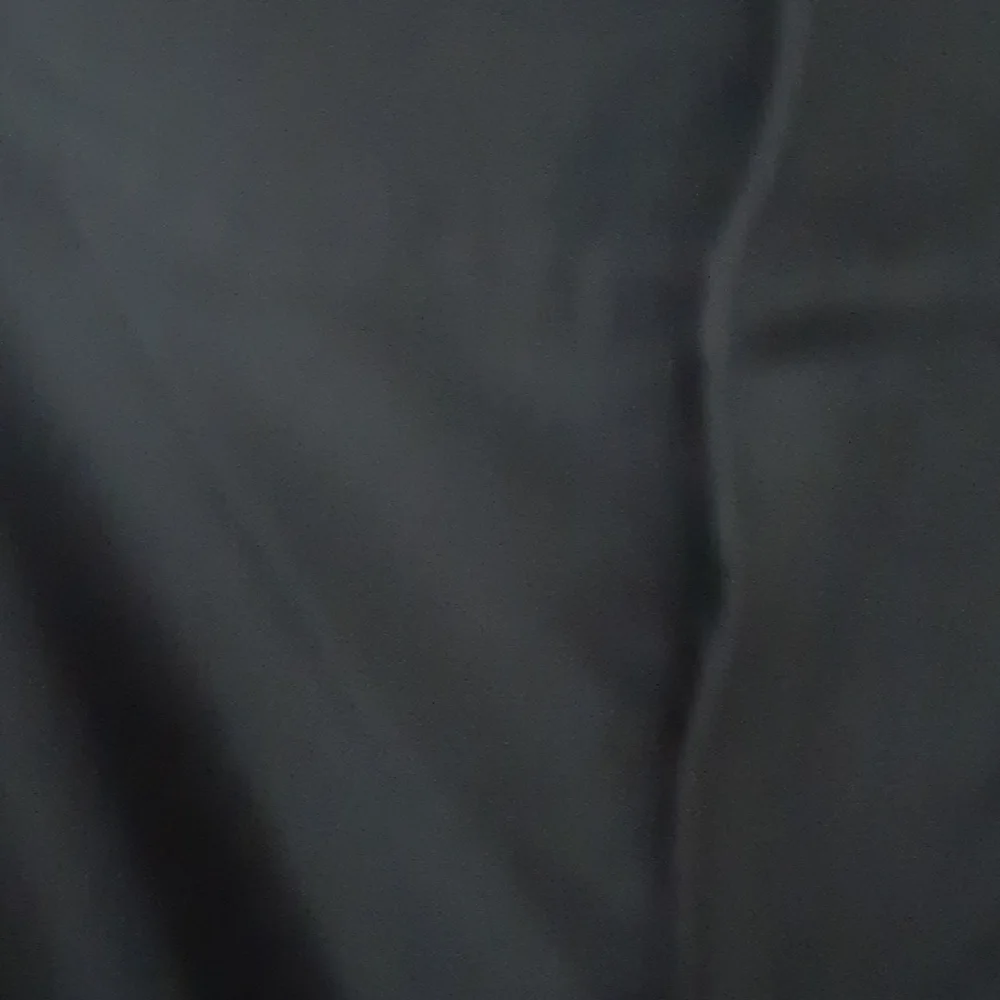 Athleta sz 14 shorts with silver closure and zipper mesh lined pockets - Picture 2 of 8